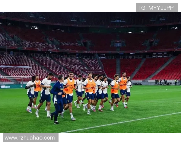 成都足球队转型之路揭秘：从传统强队到现代足球新标杆的蜕变之旅