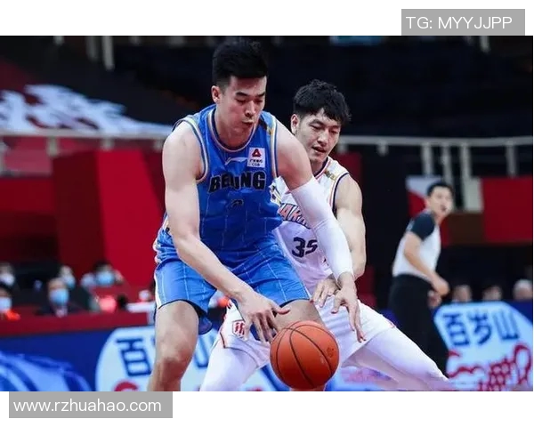 武汉篮球队强势领跑精英赛积分榜积累100分展现冠军实力